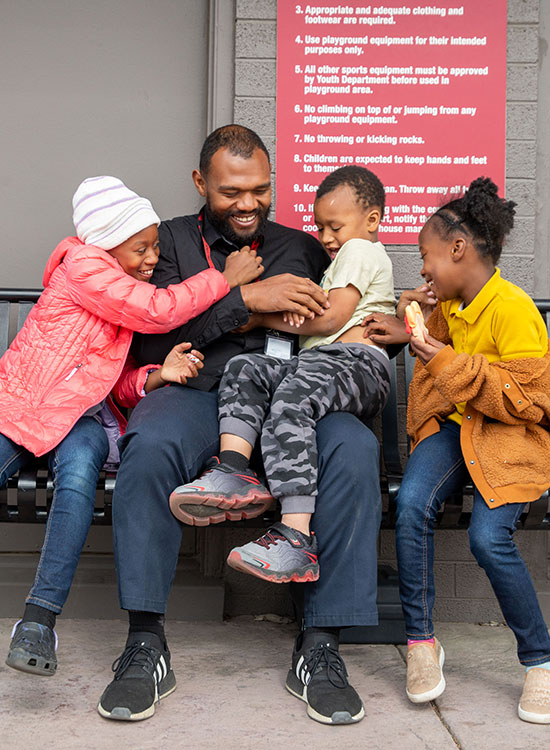 Curtis and his three kids.